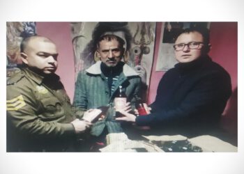 कुमारसैन के एक गांव में एक ढाबे से अवैध शराब बरामद