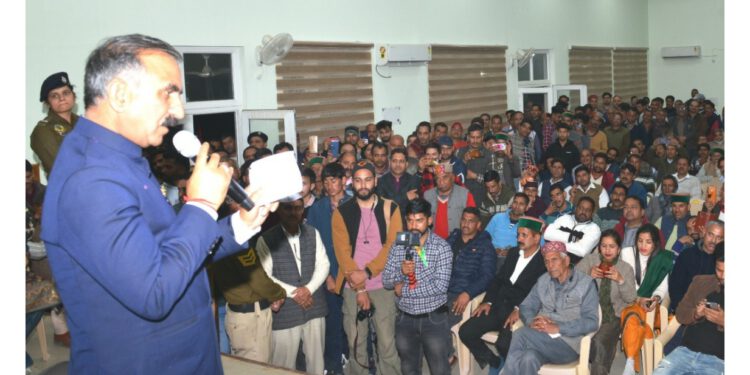 मुख्यमंत्री सुख-आश्रय योजना से प्रदेश के लगभग 6000 अनाथ बच्चे लाभान्वित होंगेः मुख्यमंत्री