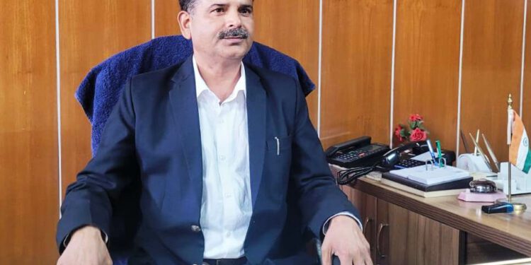 संजय सिंह चौहान ने संभाला कार्यभार