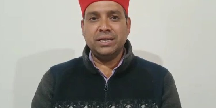 निजी स्कूलों की मनमानी लूट, भारी फीसों, किताबों व वर्दी की कीमतों पर अंकुश लगाने को लेकर विधानसभा में कानून बनाए सरकार, कानून नहीं बनने पर दी आंदोलन की चेतावनी….