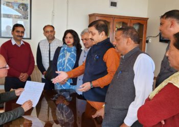 एक घर में 18 से 20 वोट बनाने का प्रयास कर रहे है कांग्रेस नेता : कश्यप