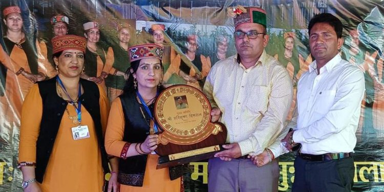 आदर्श महिला मंडल द्वारा आयोजित तीन दिवसीय नारी जन चेतना उत्सव का दूसरा दिन