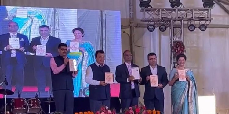 नंद लाल शर्मा ने किया सुरेंद्र शर्मा के काव्य संग्रह “शब्द बाण” का विमोचन