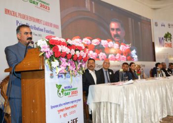 राज्य सरकार प्लास्टिक का विकल्प तलाशने के लिए नीति तैयार करेगी: मुख्यमंत्री