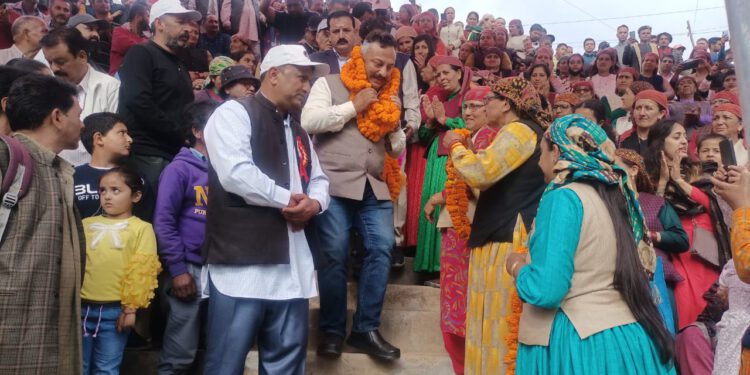 थानाधार में आयोजित कोटगढ़ उत्सव का समापन, रोहित ठाकुर ने विजेताओं को किया पुरस्कृत, देखिए तस्वीरें….