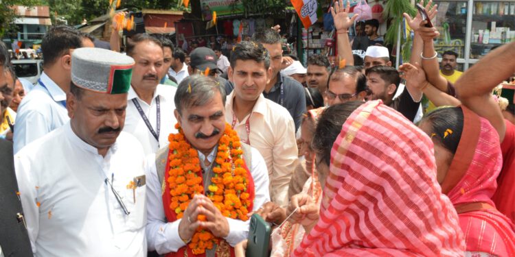 प्रदेश हित में पार्टी विचारधारा से ऊपर उठकर एकजुट प्रयास करें नेता प्रतिपक्ष: मुख्यमंत्री