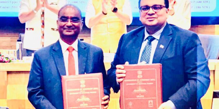 एसजेवीएन ने अरुणाचल प्रदेश में पांच जलविद्युत परियोजनाओं के निष्पािदनार्थ एक ऐतिहासिक एमओए हस्ताक्षरित किया