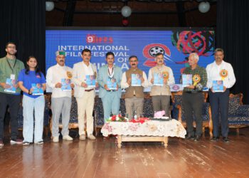क्षेत्रीय फिल्मों के निर्माण पर बल दिया जाएगा: मुख्यमंत्री, 9वें अंतर्राष्ट्रीय फिल्म महोत्सव का किया शुभारम्भ