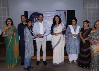 टीएचडीसी इंडिया लिमिटेड के निदेशक (कार्मिक) शैलेन्द्र सिंह, ने वेल्हम गर्ल्स स्कूल, देहरादून में प्रेरक इंडक्शन समारोह में शालिनी के 16वें बैच को सम्मानित किया