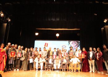 शिमला का अंतर्राष्ट्रीय फिल्म महोत्सव सिनेमा में राज्यपाल ने सम्मानित किये बेहतरीन फिल्मकार