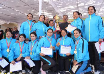 महिला कबड्डी टीम सम्मानित