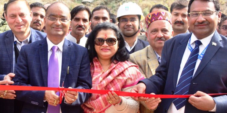 210 मेगावाट लूहरी स्टेज-1 जलविद्युत परियोजना द्वारा सतलुज नदी पर निर्मित डबल लेन स्टील ट्रस ब्रिज का लोकार्पण