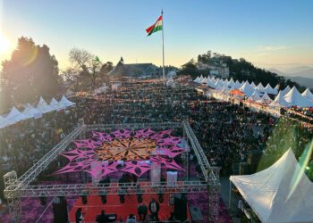 शिमला विंटर कार्निवल का हुआ शानदार आगाज, सैंकड़ों ने की शिरकत