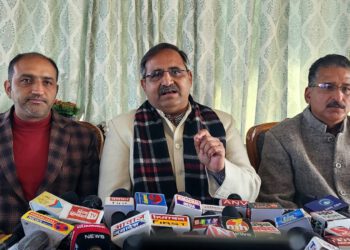 जनविरोधी निर्णयों व कर्ज के लिए जानी जाएगी कांग्रेस सरकार : रणधीर शर्मा