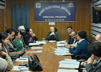 मतदाता सूची में नाम की जांच करने के लिए डाउनलोड करें वोटर हेल्पलाईन ऐप