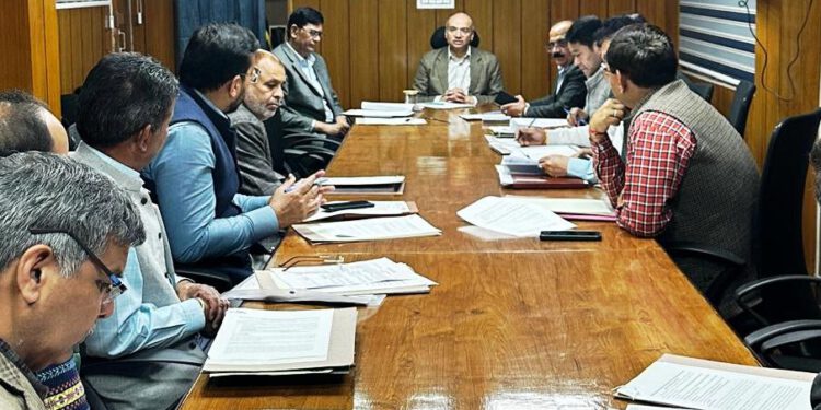 आवश्यक सेवाओं में तैनात व्यक्तियों को प्राप्त होगी डाक मतपत्र सुविधा: मुख्य निर्वाचन अधिकारी, 12 मई तक जमा करवाना होगा 12डी फार्म..ये आते हैं आवश्यक सेवा में….