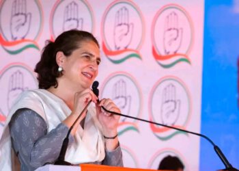 देवी- देवताओं के नाम पर पीएम मोदी मांग रहे वोट: प्रियंका गांधी