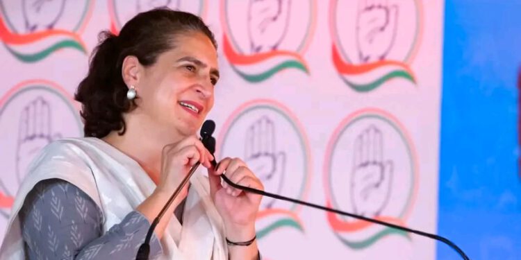 देवी- देवताओं के नाम पर पीएम मोदी मांग रहे वोट: प्रियंका गांधी
