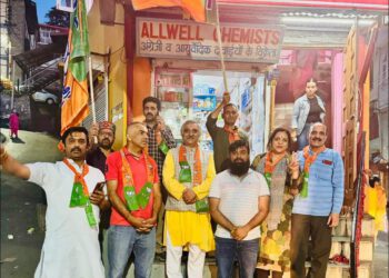 पार्षद रचना शर्मा के नेतृत्व में मोदी व नड्डा के पदभार ग्रहण पर जताई खुशी