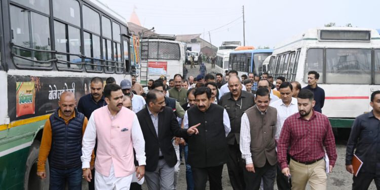 उप मुख्यमंत्री ने किया ढली बस अड्डे का निरीक्षण, जल्द होगा लोकार्पण