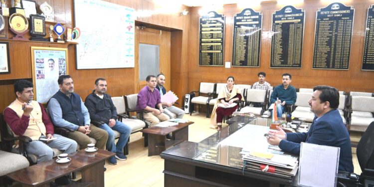 शिमला में साइकिलिंग लेन एवं ट्रेल्स निर्माण के सम्बन्ध में की गयी विस्तृत चर्चा