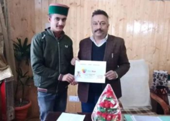 कोटगढ़ के 18 वर्षीय हर्षित का नया सॉफ्टवेयर करेगा लाखो हिमाचली स्कूलों की मदद
