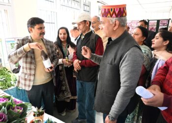 फील्ड प्रशिक्षणों पर ज़ोर देने की जरूरत