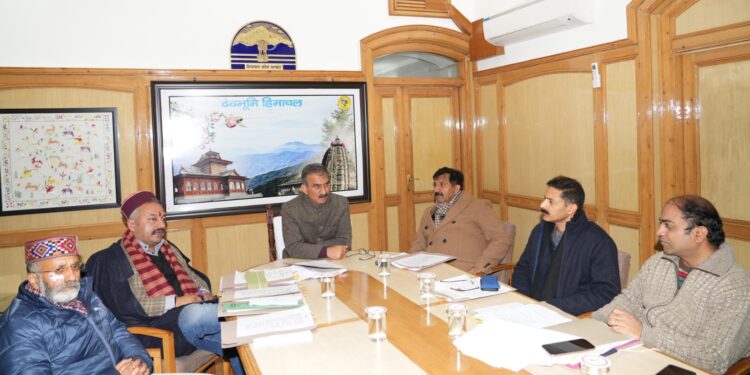 मुख्यमंत्री ने करूणामूलक आधार पर रोजगार के लिए व्यापक नीति तैयार करने के दिए निर्देश