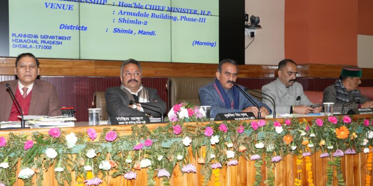 पूर्व में नए संस्थान खोलने पर दिया जोर, सुविधाएं नहीं जुटाईः मुख्यमंत्री