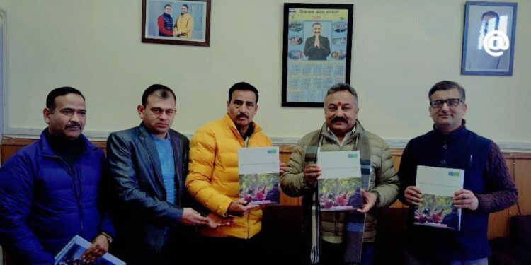 प्रथम एजुकेशन फाउंडेशन ने शिक्षा मंत्री को सौंपी ASER 2024 रिपोर्ट, भाषा और गणित में हिमाचल के बच्चों का सीखने का स्तर बढ़ा