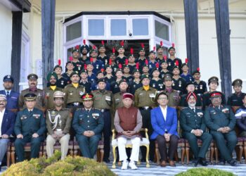 गणतंत्र दिवस शिविर में भाग लेने वाले एनसीसी कैडेट्स ने की राज्यपाल से भेंट