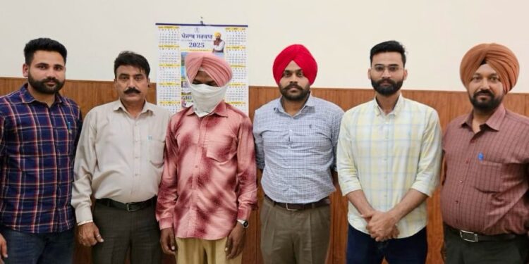 जिला तरन तारन में हुए सरपंच हत्याकांड का मुख्य आरोपी पंजाब पुलिस द्वारा गिरफ्तार