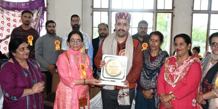 विकास विनाश का कारण नहीं बनना चाहिए : विक्रमादित्य सिंह