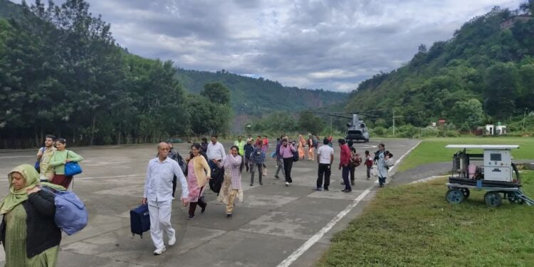 चौबीस घंटे में भरमौर से 1166 श्रद्धालु सुरक्षित निकाले गए