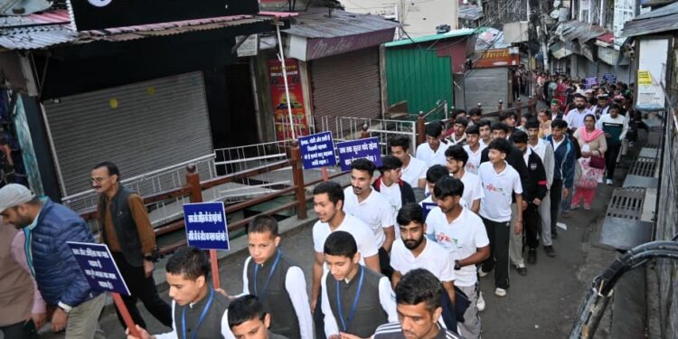 शिमला में गांधी जयंती पर प्रभात फेरी का आयोजन