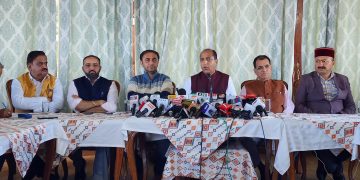 लोकतांत्रिक तरीके से सत्ता हासिल करने में विफल कांग्रेस अब देश में अराजकता का वातावरण खड़ा करने की कोशिश कर रही : जयराम ठाकुर